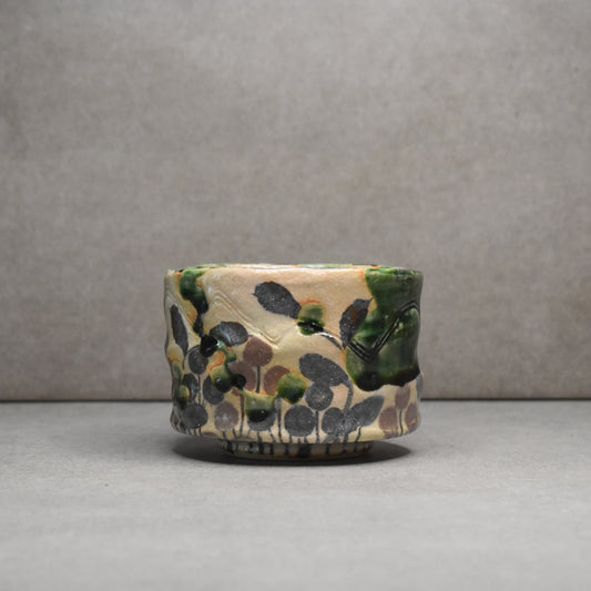 Minoru Toki:  Minoyaki Oribe Flower Chawan